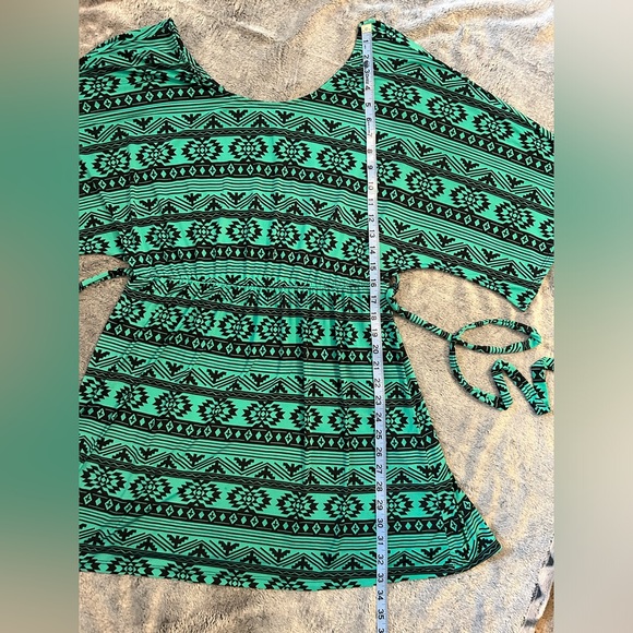 Flirty Tribal Patterned Dress size L - Picture 4 of 6